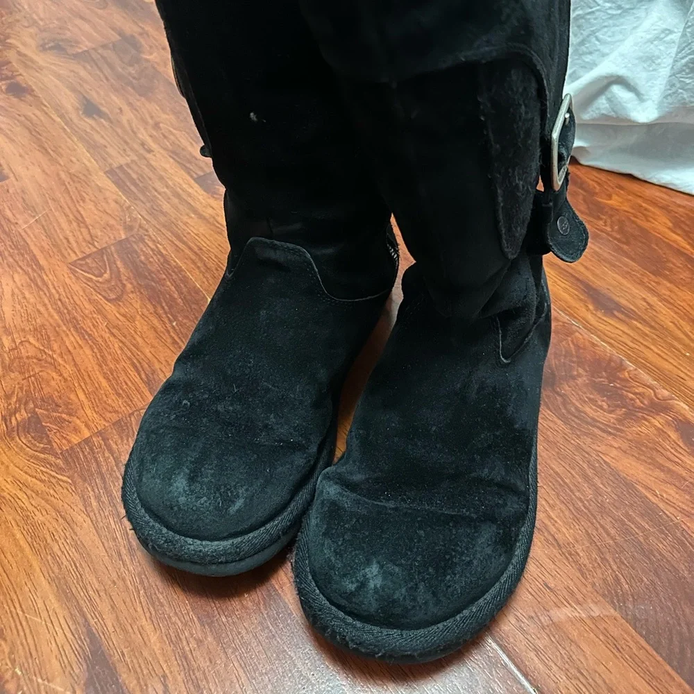 UGG BOOTS - Picture 3 of 7